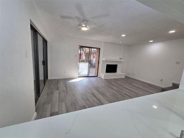 82 Morrow Drive, Bedford, TX 76021