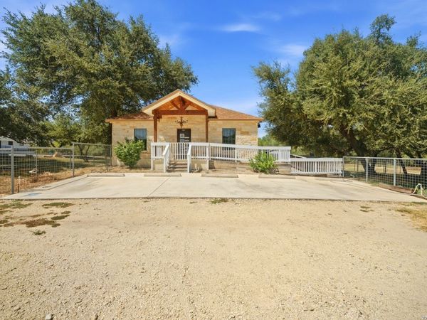 14391 MAIN ST, Lytle, TX 78052