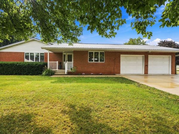 518 Sunrise Drive , Chenoa, IL 61726
