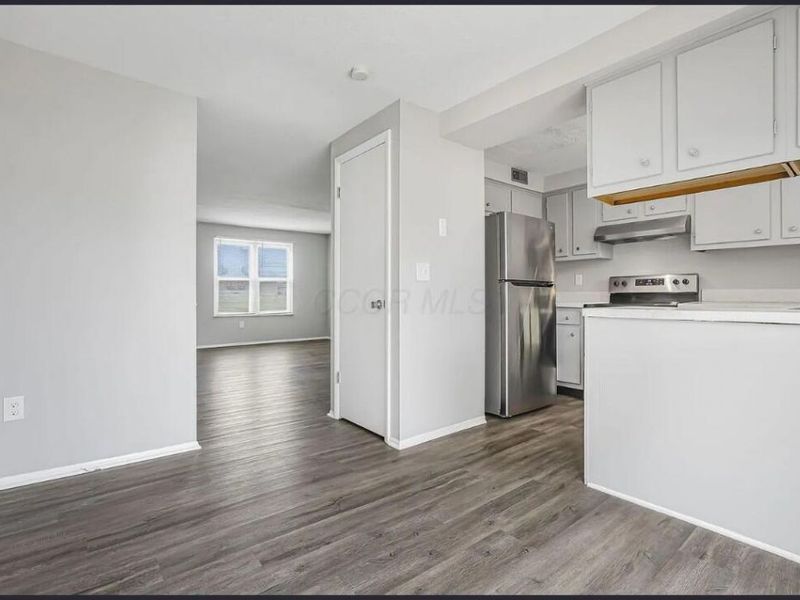 2818 Avati, Unit H4, Columbus, OH 43207 Photo 3