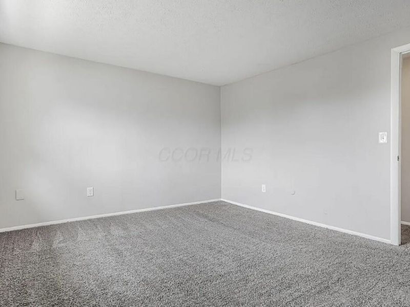 2818 Avati, Unit H4, Columbus, OH 43207 Photo 8