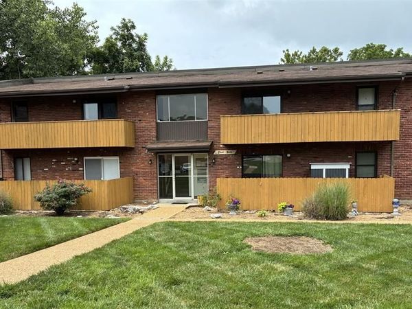 1190 Calley Drive , Unit C, St Louis, MO 63125