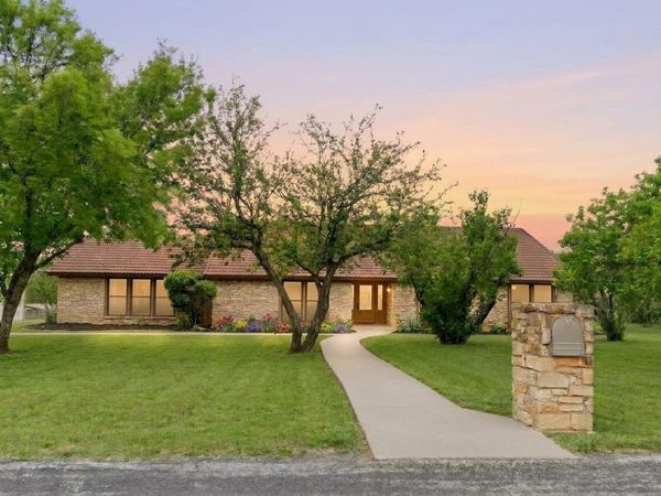 308 Ashwood LN, Georgetown, TX 78628