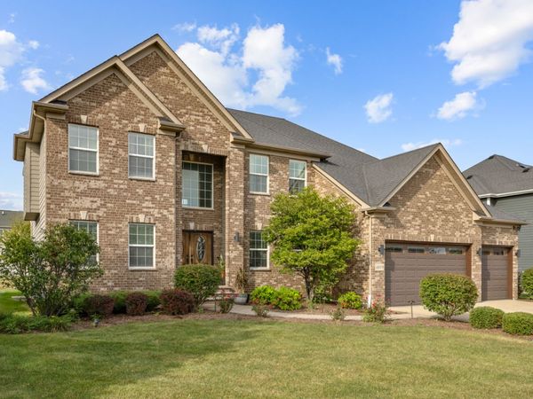 4019 Chinaberry Lane , Naperville, IL 60564