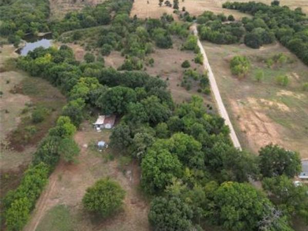 19549 W Us Highway 70 Highway, Lone grove, OK 73443