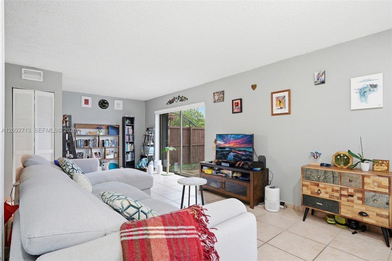 6554 SW 114th Pl , Unit B74, Miami, FL 33173 Photo