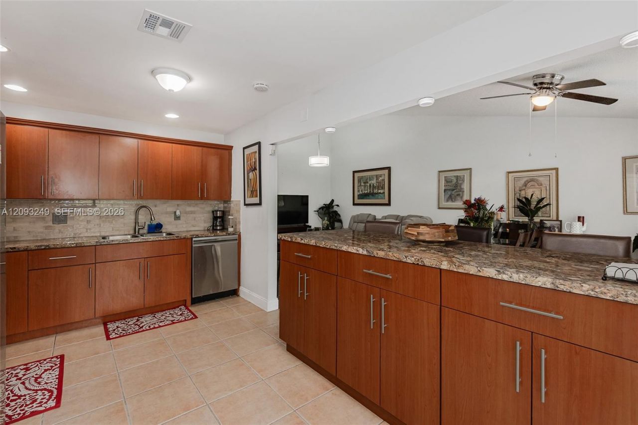 6064 NW 3rd St , Margate, FL 33063 Photo