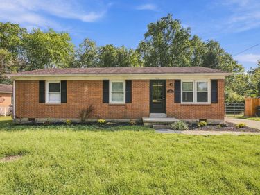 106 Brushwood Court, Berea, KY 40403
