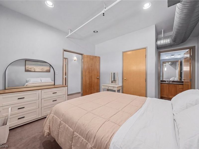 1951 W 26th Street, Unit 506, Cleveland, OH 44113 Photo 14