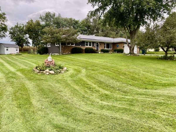8556 E Valley View Drive, Stillman Valley, IL 61084