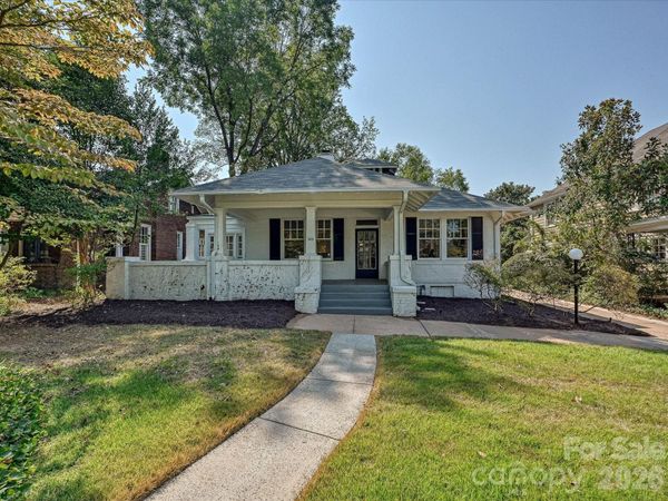 501 Hermitage Court, Charlotte, NC 28207