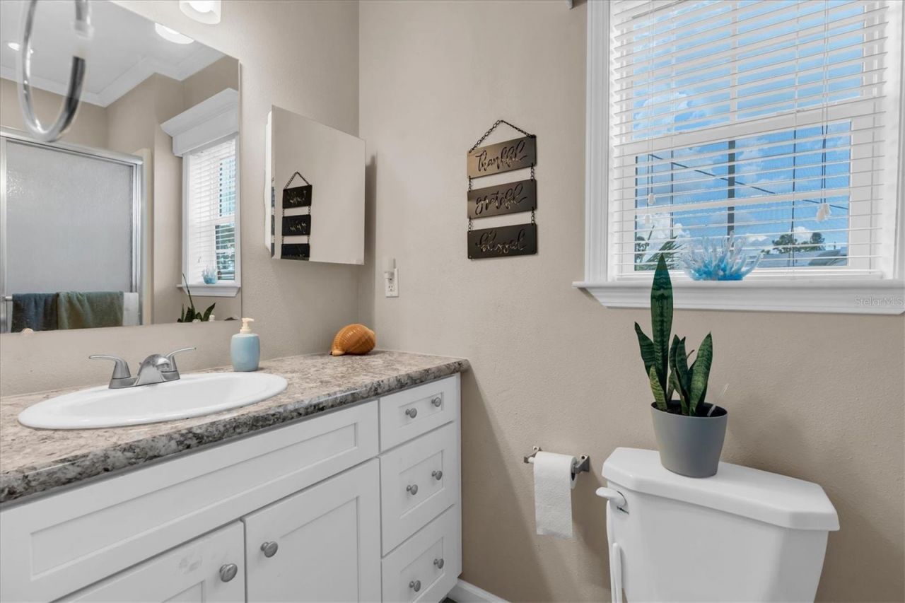 7801 34th Avenue N, Unit 18, Saint Petersburg, FL 33710 Photo
