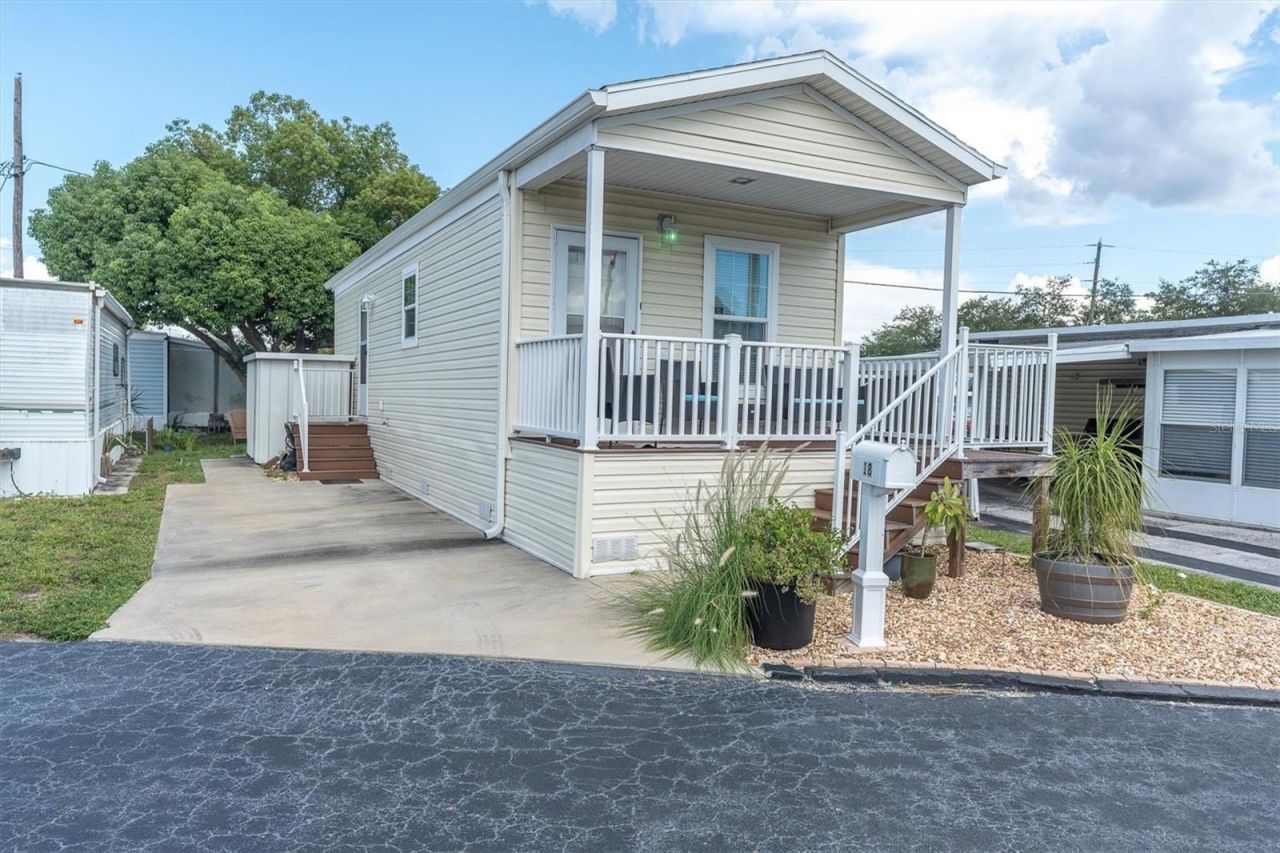 7801 34th Avenue N, Unit 18, Saint Petersburg, FL 33710 Photo