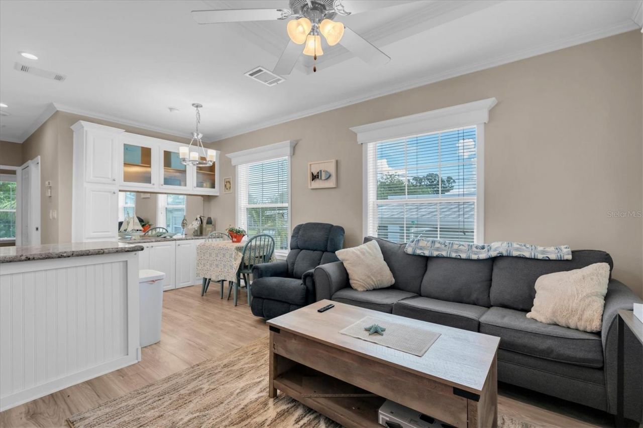 7801 34th Avenue N, Unit 18, Saint Petersburg, FL 33710 Photo