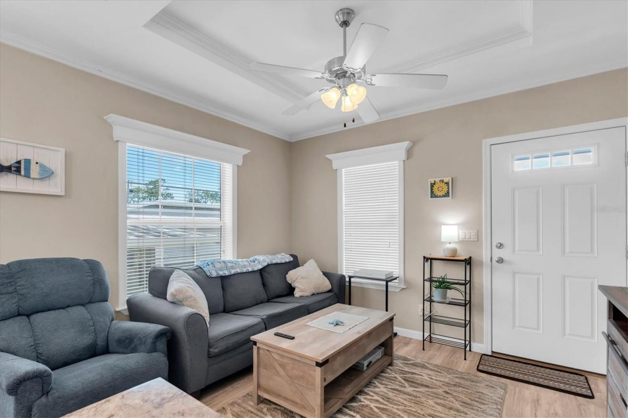 7801 34th Avenue N, Unit 18, Saint Petersburg, FL 33710 Photo