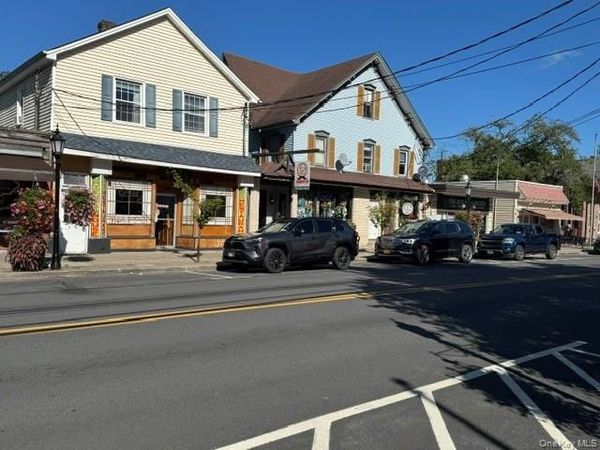 78 Main Street , Unit Second Flo, Pine Bush, NY 12566