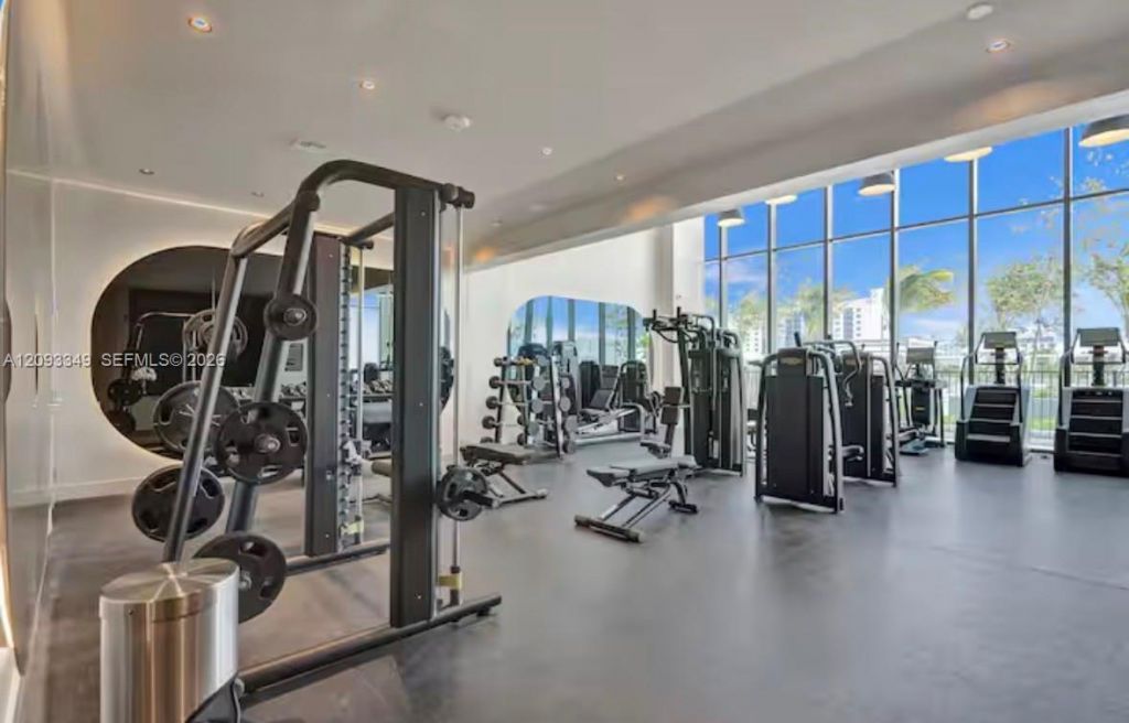580 72nd St , Unit 1905, Miami Beach, FL 33141 Photo