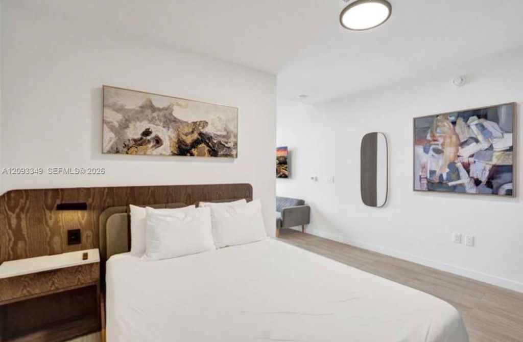 580 72nd St , Unit 1905, Miami Beach, FL 33141 Photo