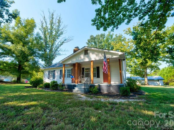 610 Helton Road , Cherryville, NC 28021