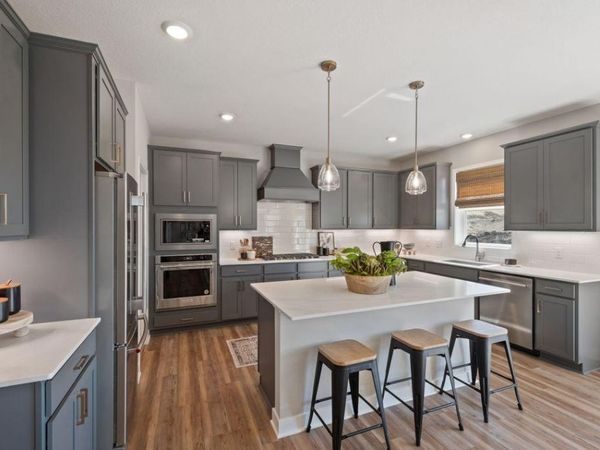 1696 Zumbro Avenue, Shakopee, MN 55379