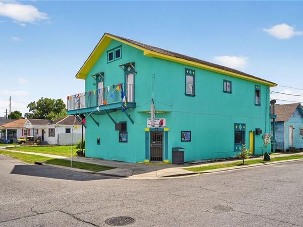 2638 NEW ORLEANS Street , New Orleans, LA 70119