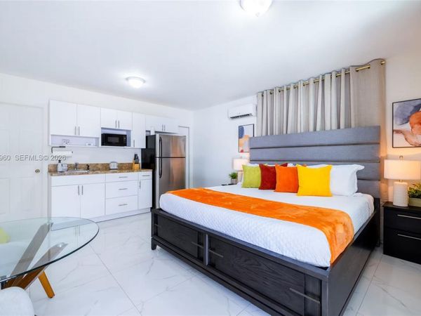 1762 NW 15th St , Unit 4, Miami, FL 33125