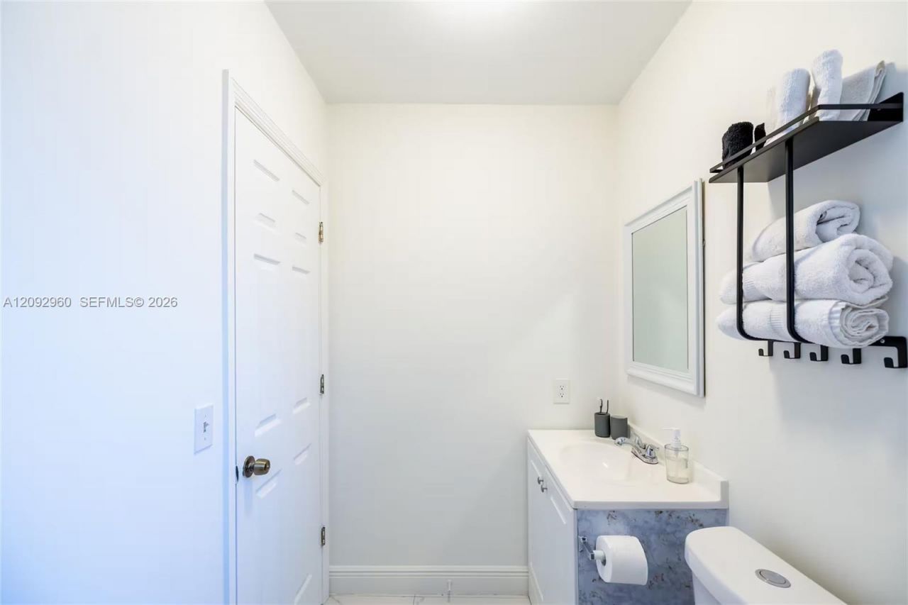 1762 NW 15th St , Unit 4, Miami, FL 33125 Photo