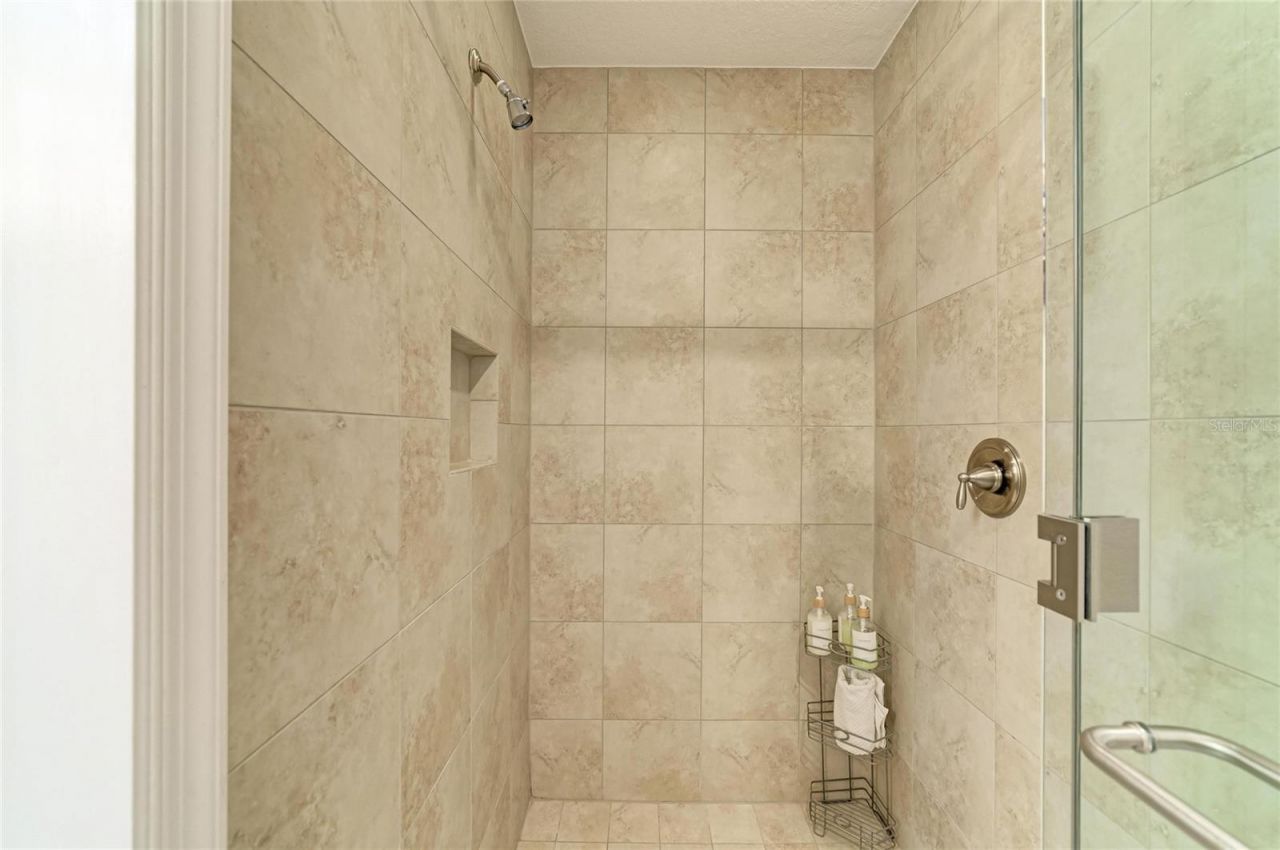 391 Aruba Circle , Unit 101, Bradenton, FL 34209 Photo