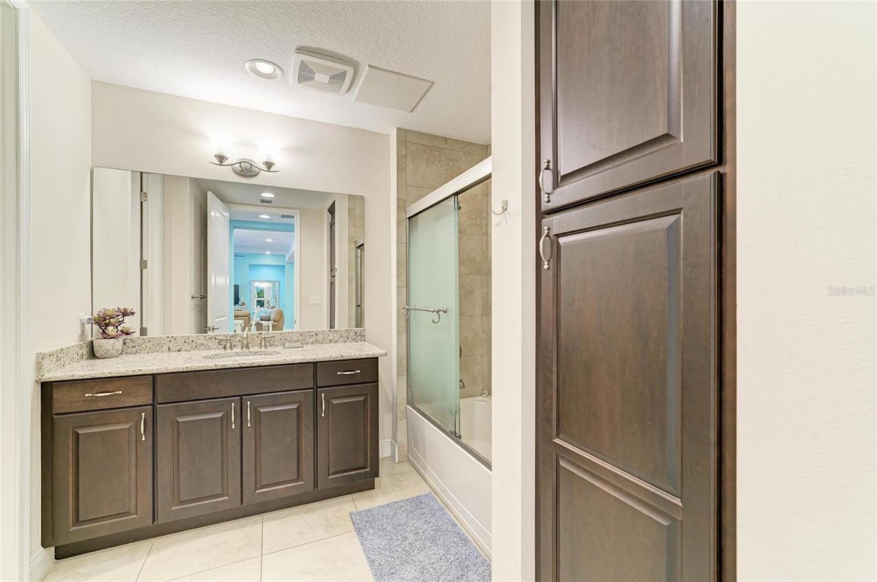 391 Aruba Circle , Unit 101, Bradenton, FL 34209 Photo