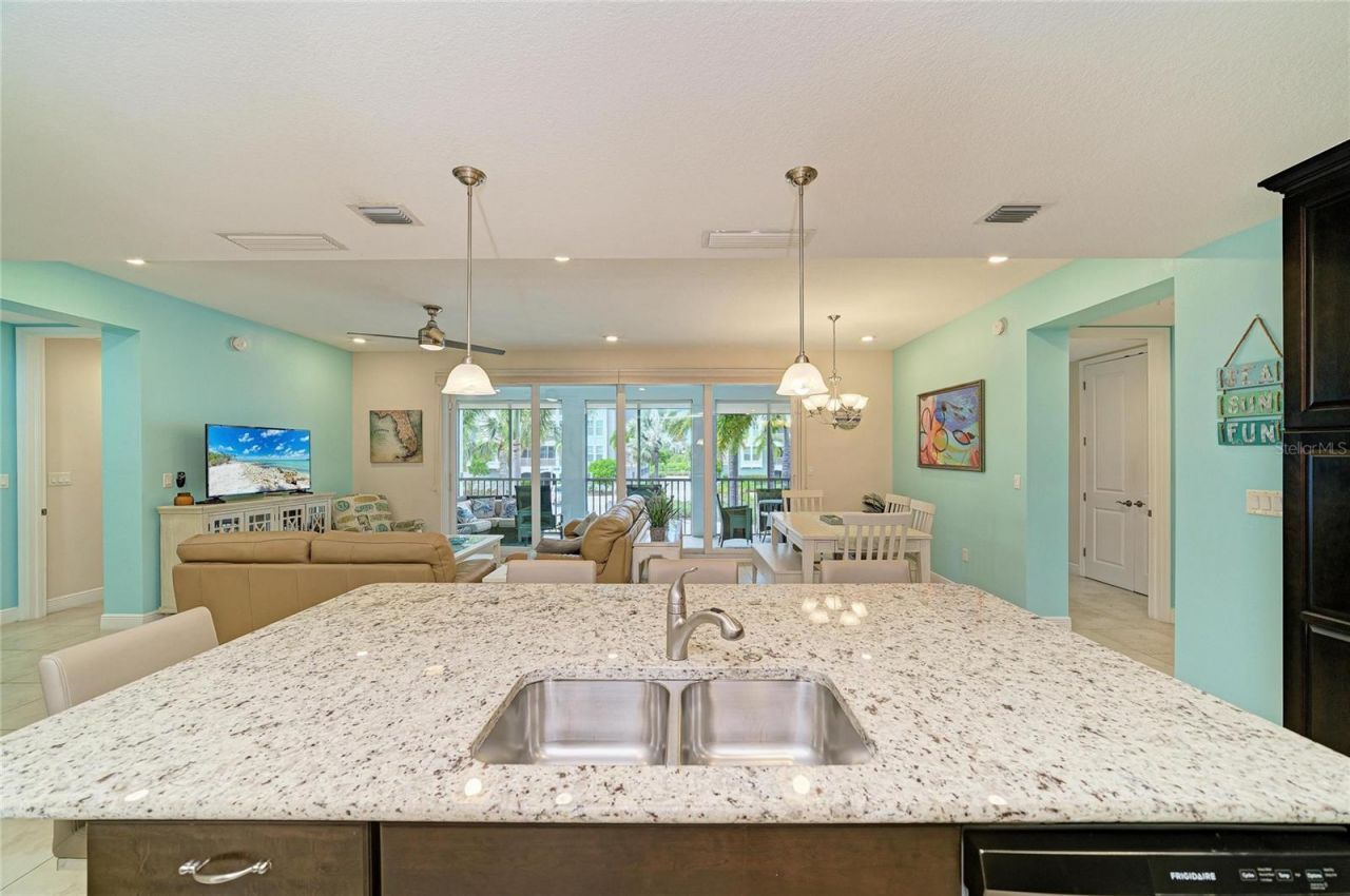 391 Aruba Circle , Unit 101, Bradenton, FL 34209 Photo