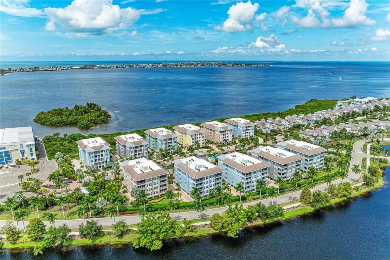 391 Aruba Circle , Unit 101, Bradenton, FL 34209 Photo