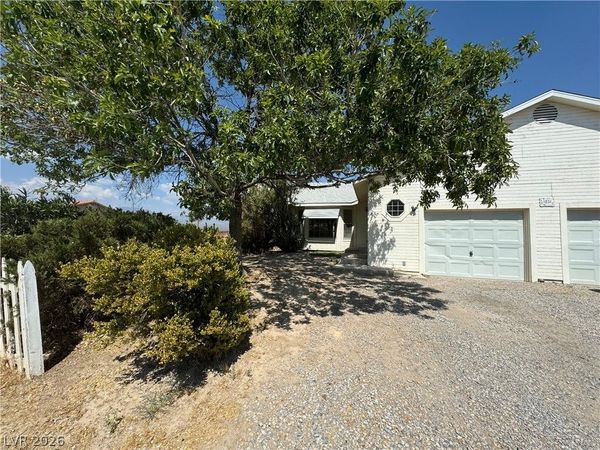 1851 S SYCAMORE Avenue, Unit B, Pahrump, NV 89048