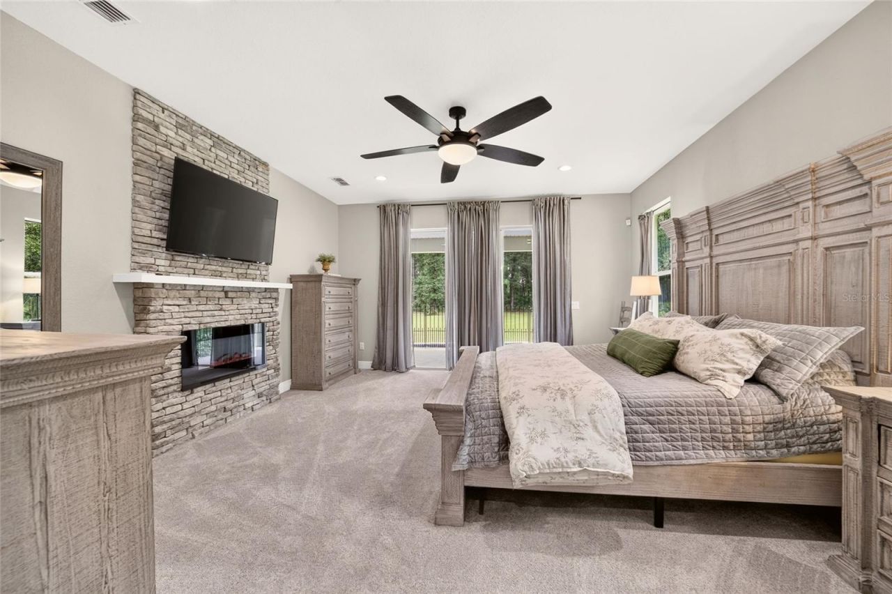 5854 NE 43rd Lane Road, Silver Springs, FL 34488 Photo