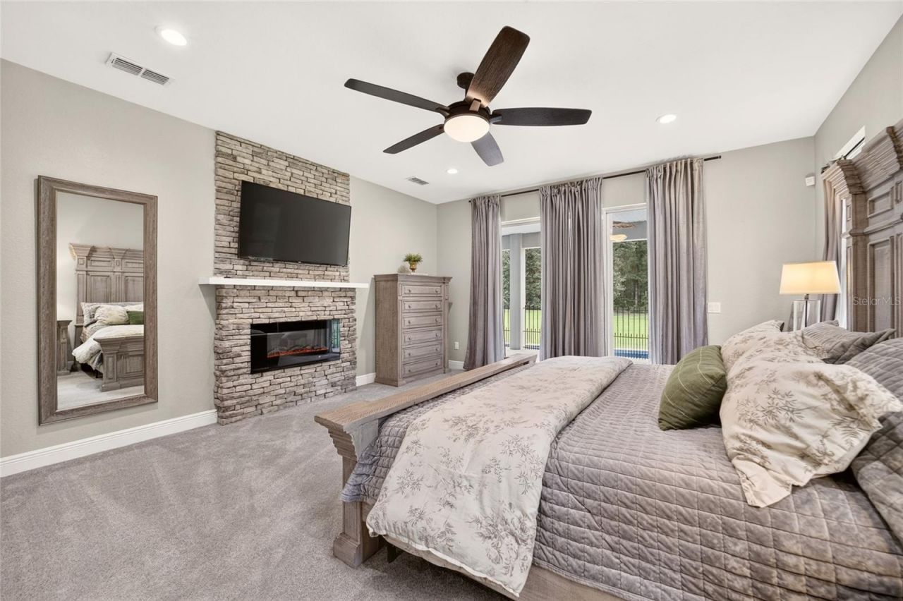 5854 NE 43rd Lane Road, Silver Springs, FL 34488 Photo