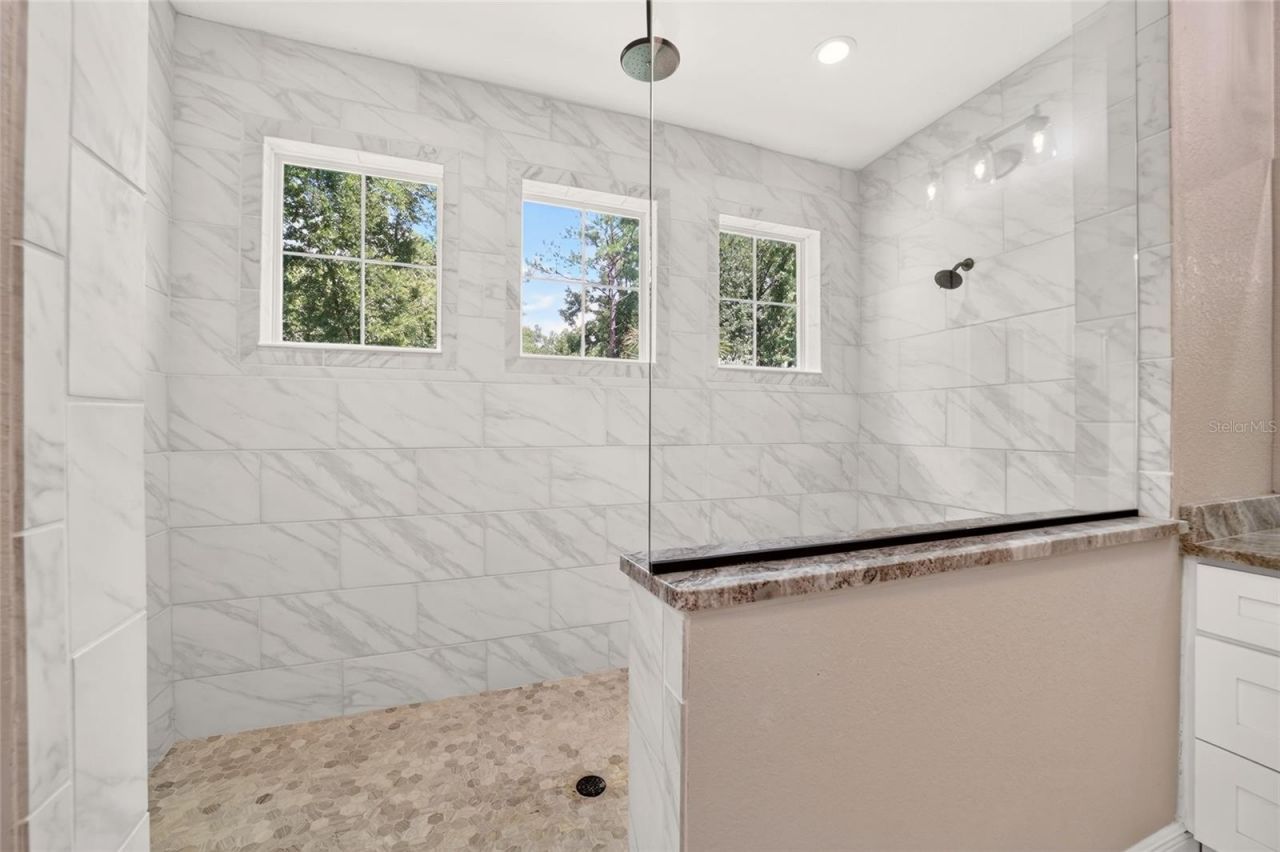 5854 NE 43rd Lane Road, Silver Springs, FL 34488 Photo
