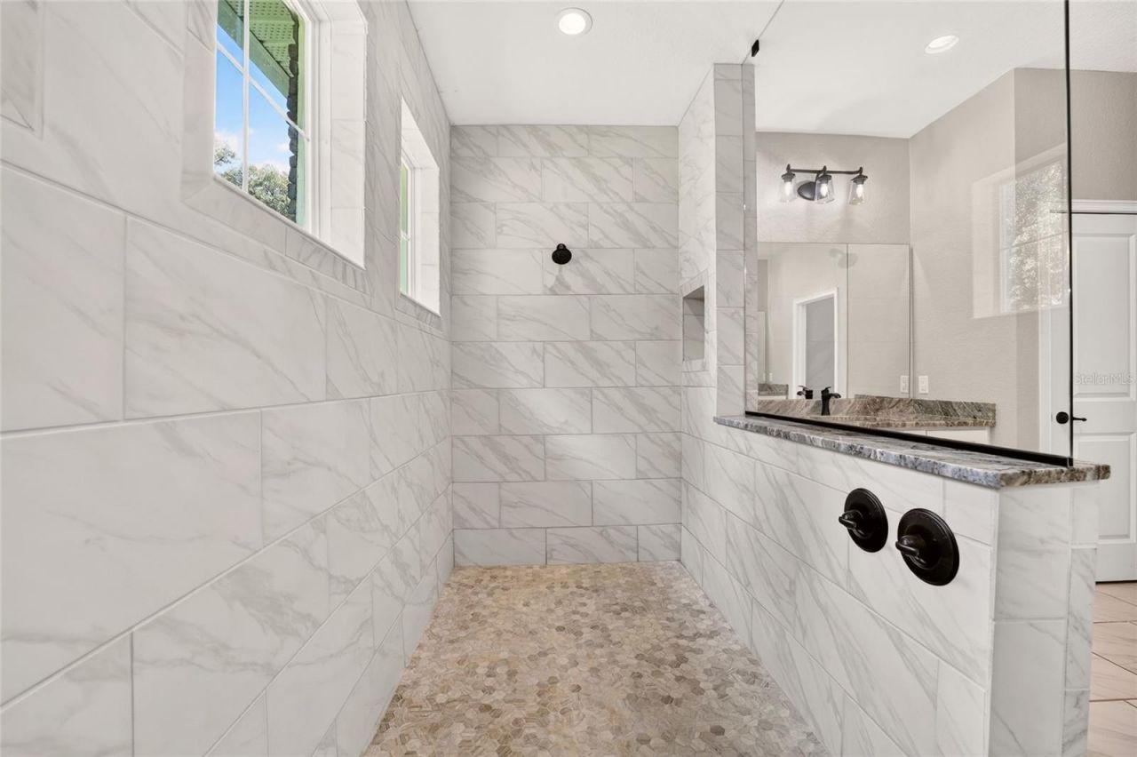 5854 NE 43rd Lane Road, Silver Springs, FL 34488 Photo
