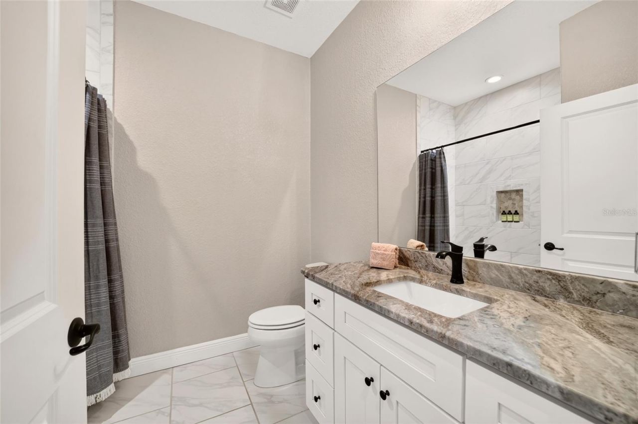 5854 NE 43rd Lane Road, Silver Springs, FL 34488 Photo
