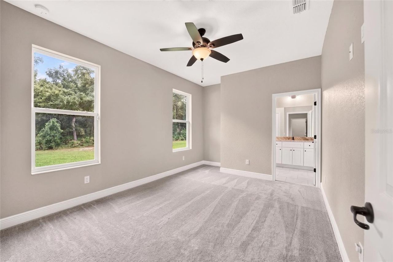 5854 NE 43rd Lane Road, Silver Springs, FL 34488 Photo