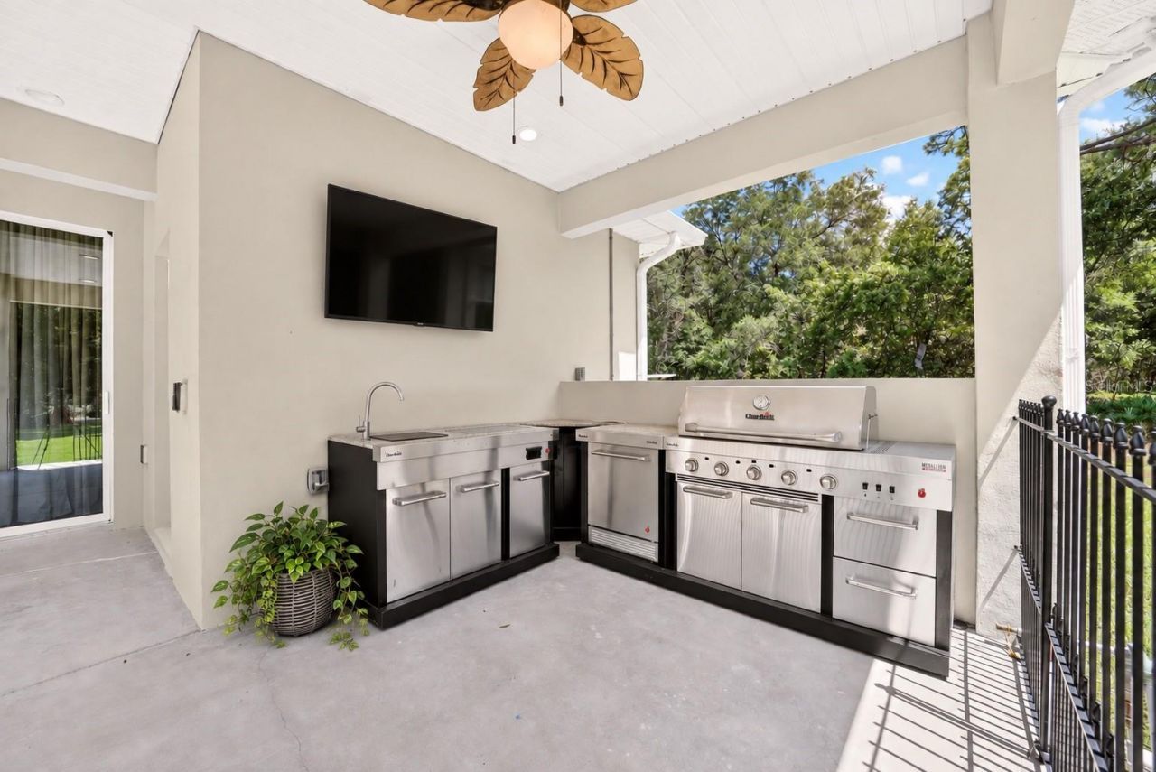5854 NE 43rd Lane Road, Silver Springs, FL 34488 Photo