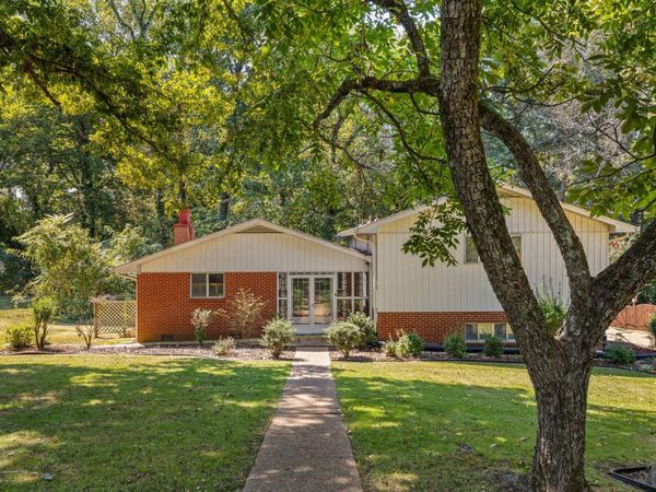 103 Smith Ct, Sheffield, AL 35660