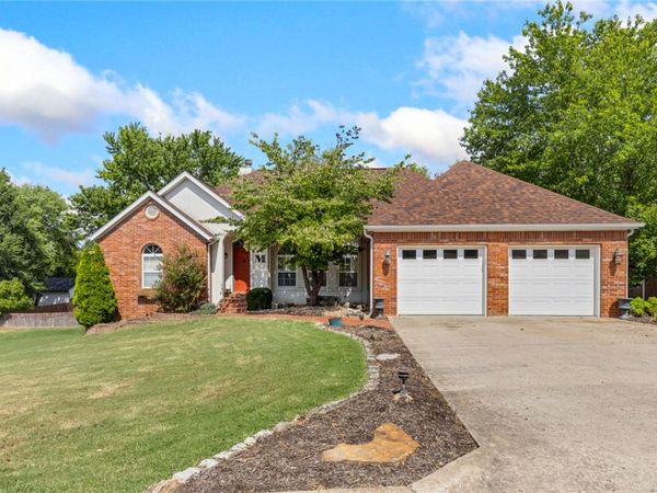305 Pebble Beach Drive , Harrison, AR 72601