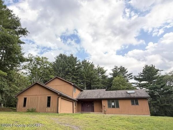 871 Swamp Road, Hunlock Creek, PA 18621