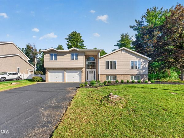 15 White Birch Court, Rotterdam, NY 12306