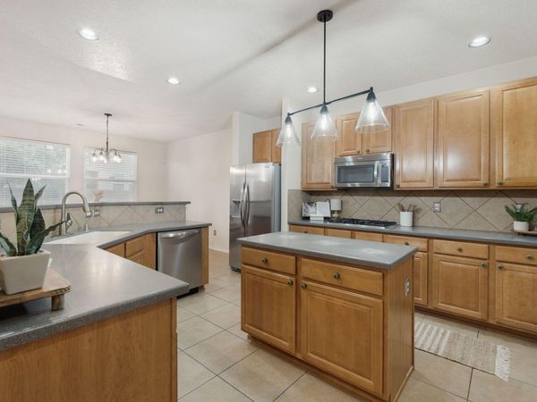 1909 Caramesa Drive SE, Rio Rancho, NM 87124