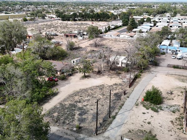 505 Mission Avenue NE, Albuquerque, NM 87107