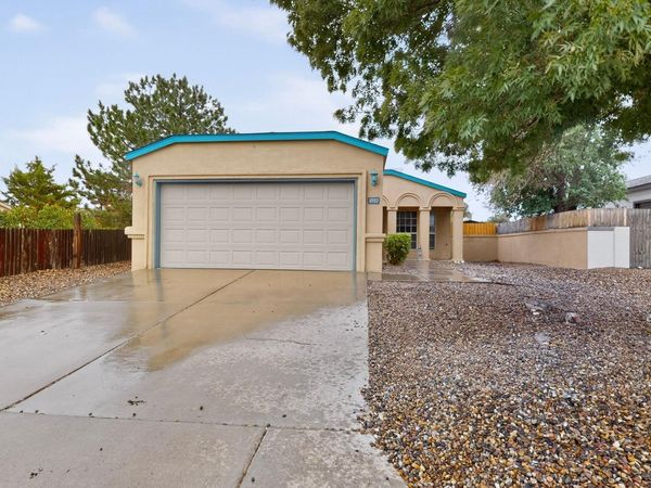 1092 Sand Dune Road NE, Rio Rancho, NM 87144