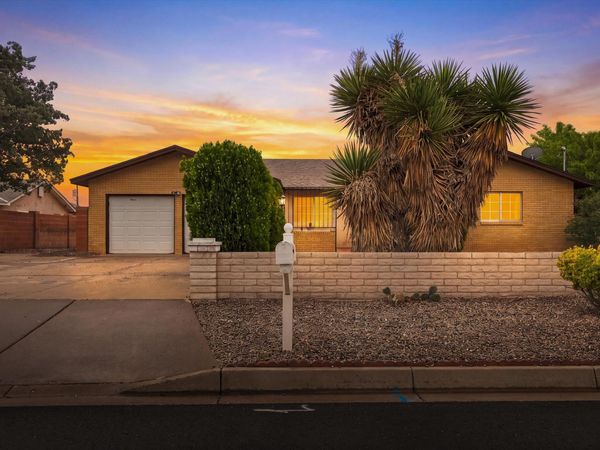 3102 May Circle SE, Albuquerque, NM 87124