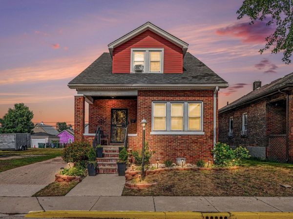 933 Summer Street , Hammond, IN 46320