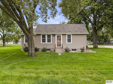 304 W 14th Street, Schuyler, NE 68661