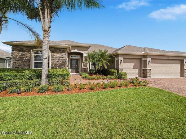 655 Gleneagles Drive SE, Palm Bay, FL 32909